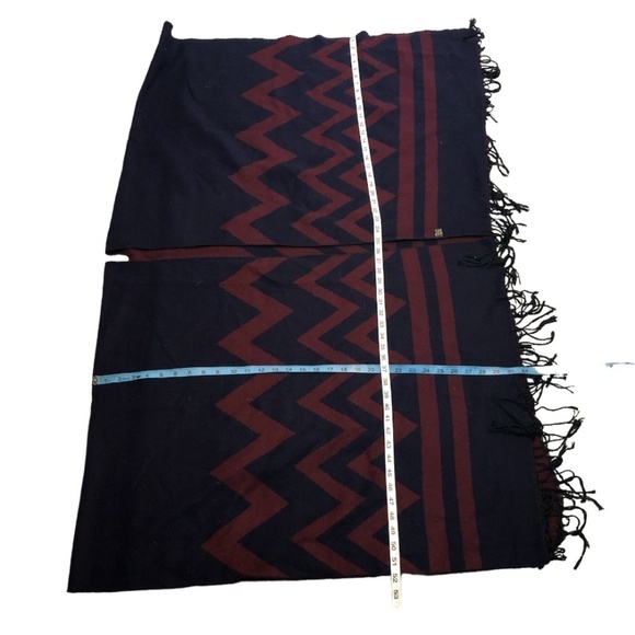 RAJ Poncho Wrap Women's Size O/S Burgundy Navy Chevron Ruana Open Front Western - Picture 4 of 8